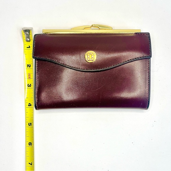 Bosca,Full Grain ,USA Made,6”x4”, never used,
Coin Purse, Snap Closure, Burgundy - Picture 6 of 16